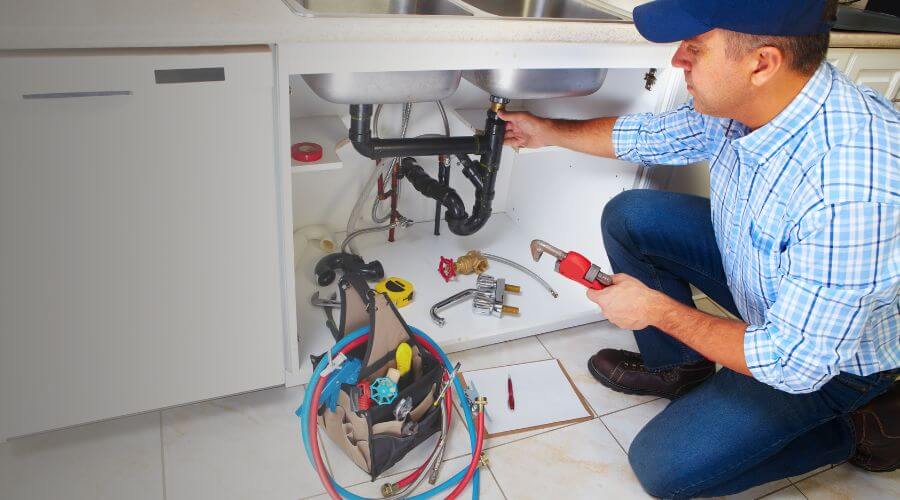 Professional same day plumber in Natalia, TX